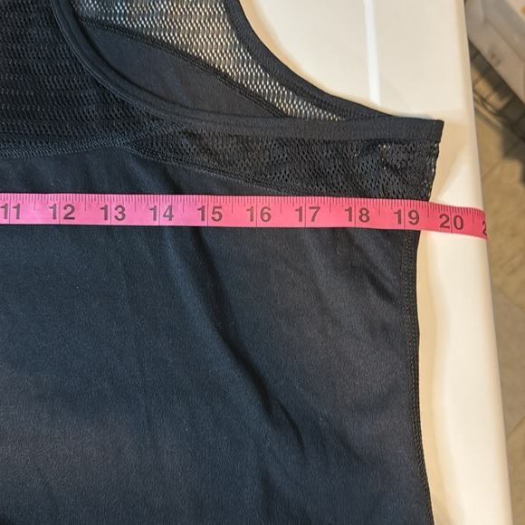 Nike dry fit rarcer back - Picture 6 of 6